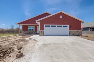 2210 S 19th St, Manitowoc, WI 54220 - Photo 1