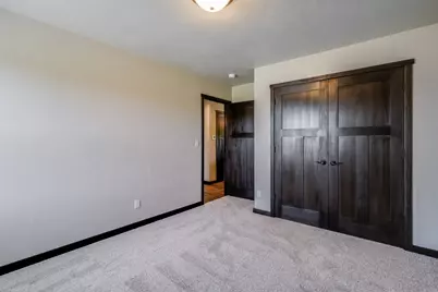 2210 S 19th St, Manitowoc, WI 54220 - Photo 27