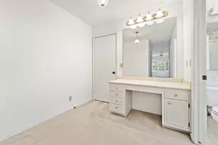 2314 W Dickinson Ct, Mequon, WI 53092 - Photo 13