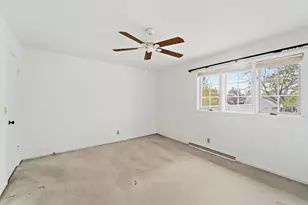 2314 W Dickinson Ct, Mequon, WI 53092 - Photo 15