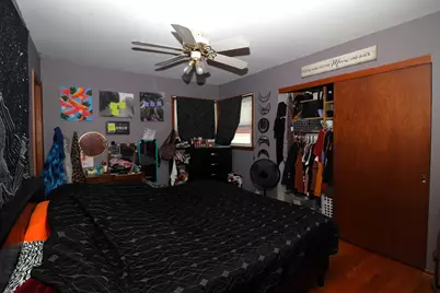 5829 S New York Ave, Cudahy, WI 53110 - Photo 11