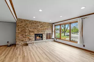 820 Crestwood Dr, Waukesha, WI 53188 - Photo 35
