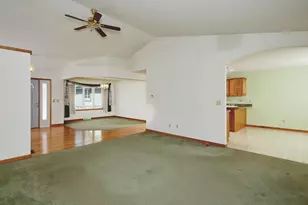 W265N6770 Yarotta Cir, Lisbon, WI 53089 - Photo 7