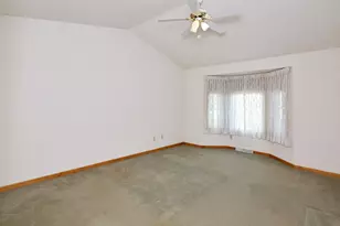 W265N6770 Yarotta Cir, Lisbon, WI 53089 - Photo 15