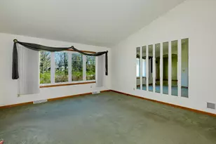 W265N6770 Yarotta Cir, Lisbon, WI 53089 - Photo 5