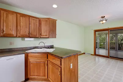 W265N6770  Yarotta Cir, Lisbon, WI 53089 - Photo 13
