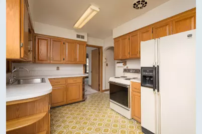 3170 S 36th St, Milwaukee, WI 53215 - Photo 11