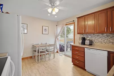 2704  Dwight St, Racine, WI 53403 - Photo 9