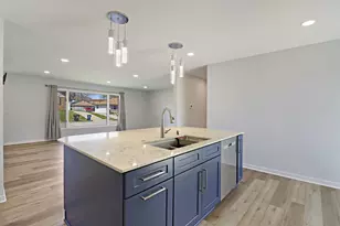 1237 Virginia St, Racine, WI 53405 - Photo 9