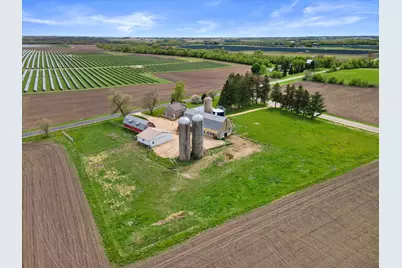 W9650  Creek Rd, Darien, WI 53114 - Photo 3