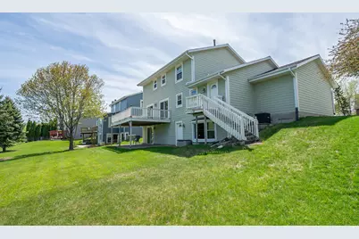 N75W23408 N Ridgeview Cir, Sussex, WI 53089 - Photo 7