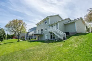 N75W23408 N Ridgeview Cir, Sussex, WI 53089 - Photo 7