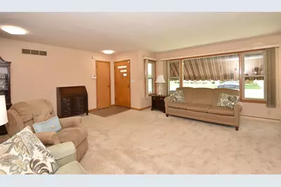 3307  Erie St, Racine, WI 53402 - Photo 3