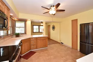 3307 Erie St, Racine, WI 53402 - Photo 7