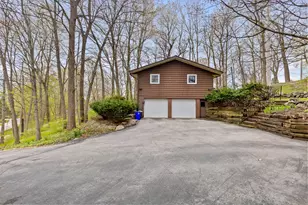 21195 Mary Lynn Dr, Brookfield, WI 53045 - Photo 29