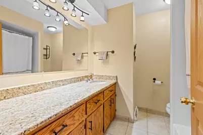 21195  Mary Lynn Dr, Brookfield, WI 53045 - Photo 19