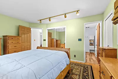 21195  Mary Lynn Dr, Brookfield, WI 53045 - Photo 15