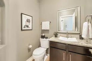 W193N5790 Canary Dr, Menomonee Falls, WI 53051 - Photo 11