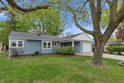 811 N Hine Ave, Waukesha, WI 53188 - Photo 3