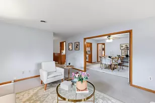 811 N Hine Ave, Waukesha, WI 53188 - Photo 7