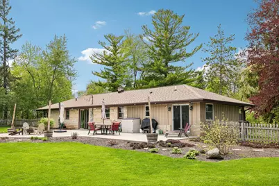 1730 S Lilly Ln, New Berlin, WI 53146 - Photo 3