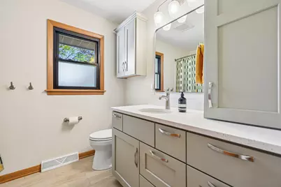 1730 S Lilly Ln, New Berlin, WI 53146 - Photo 31