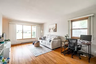 2204 Savoy Cir, Racine, WI 53404 - Photo 5