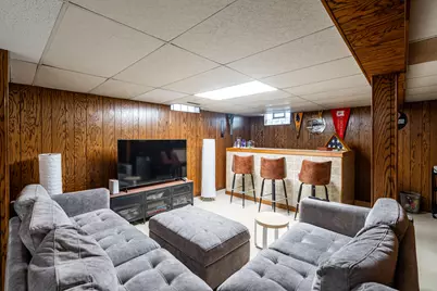 2204  Savoy Cir, Racine, WI 53404 - Photo 23