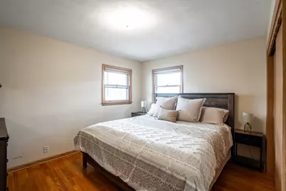 2204  Savoy Cir, Racine, WI 53404 - Photo 15