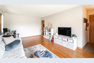2204  Savoy Cir, Racine, WI 53404 - Photo 3