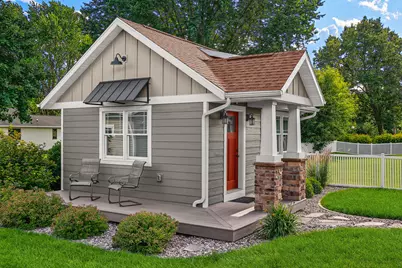 4026  Pineview St, Onalaska, WI 54650 - Photo 3