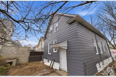 2827 W Grant St, Milwaukee, WI 53215 - Photo 19