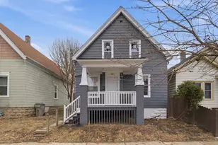 2827 W Grant St, Milwaukee, WI 53215 - Photo 1