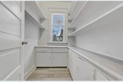 2827 W Grant St, Milwaukee, WI 53215 - Photo 7