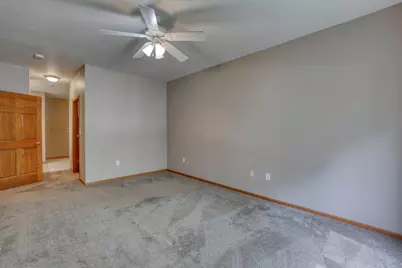 1048  Quinlan Dr #C, Pewaukee, WI 53072 - Photo 15
