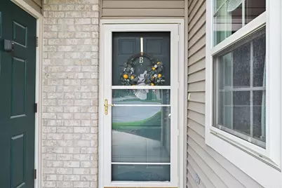 18430  Emerald Dr #B, Brookfield, WI 53045 - Photo 9