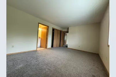 8055  Lexington Pl #12, Pleasant Prairie, WI 53158 - Photo 13