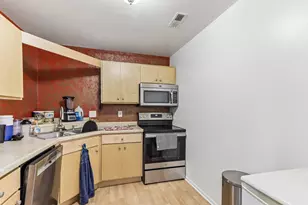 12765 W Hampton Ave, Butler, WI 53007 - Photo 11