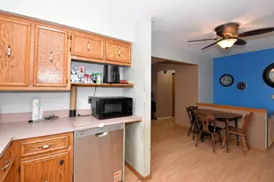 1721 Stoddard Cir, Racine, WI 53406 - Photo 11