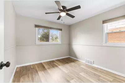 4218 N 71st St, Milwaukee, WI 53216 - Photo 9
