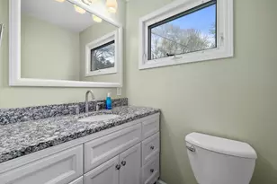 2921 Winthrop Ave, Racine, WI 53403 - Photo 11