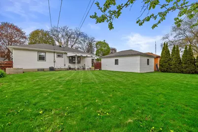 2921  Winthrop Ave, Racine, WI 53403 - Photo 25