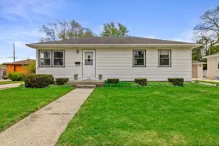2921 Winthrop Ave, Racine, WI 53403 - Photo 1
