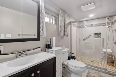 2534 N 46th St, Milwaukee, WI 53210 - Photo 37