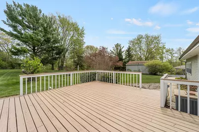 W221S7400  Valley View Rd, Vernon, WI 53150 - Photo 27