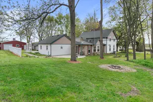 N5724 N Helenville Rd, Farmington, WI 53137 - Photo 3