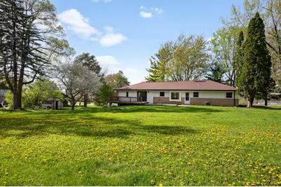 19065  North Hills Dr, Brookfield, WI 53045 - Photo 25