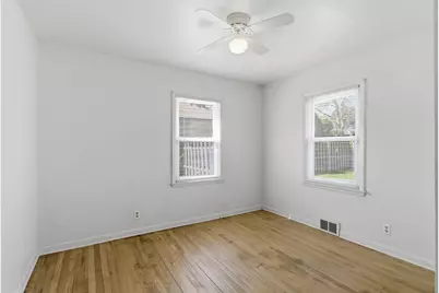 4625 N 74th St, Milwaukee, WI 53218 - Photo 17