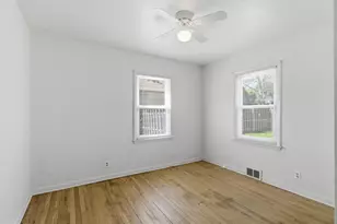 4625 N 74th St, Milwaukee, WI 53218 - Photo 17