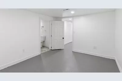 4625 N 74th St, Milwaukee, WI 53218 - Photo 23